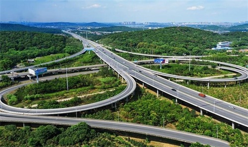 利津钢筋套筒应用于高速公路